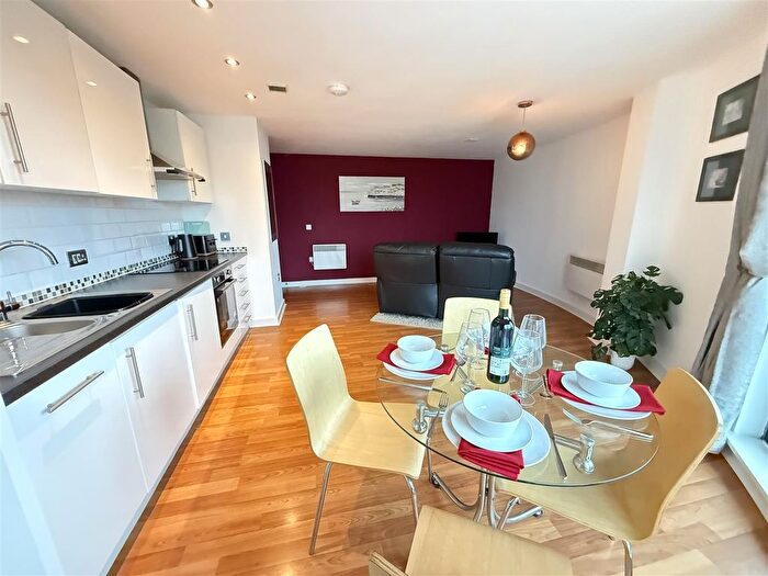 1 Bedroom Flat For Sale In Greenheys Lane West, Manchester, M15