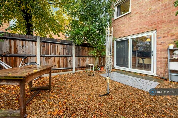 4 Bedroom Flat To Rent In Portia Way, London, E3