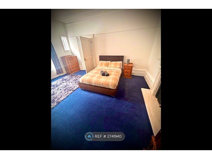 4 Bedroom Flat To Rent In Spring Road, Birmingham, B15