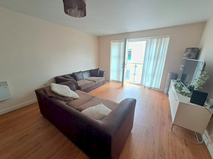 2 Bedroom Flat To Rent In Church Street, Leicester, LE1