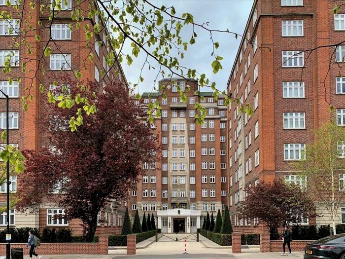 2 Bedroom Apartment To Rent In Hall Road, London, NW8