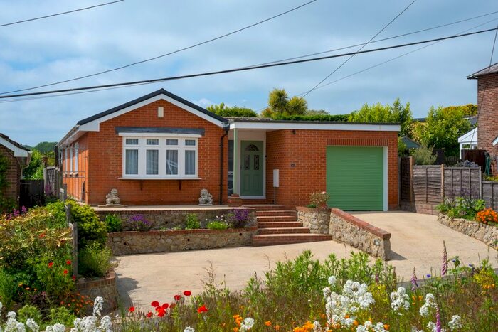 4 Bedroom Detached Bungalow For Sale In Butchers Lane, Mereworth, Maidstone, ME18