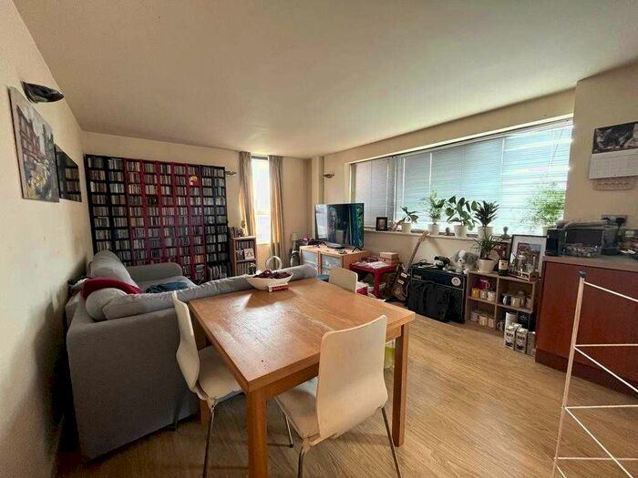 2 Bedroom Flat To Rent In Jutland House, Jutland Street, Manchester, M1