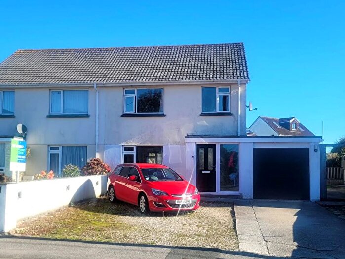 3 Bedroom Semi-Detached House For Sale In Treloggan Road, Newquay, TR7