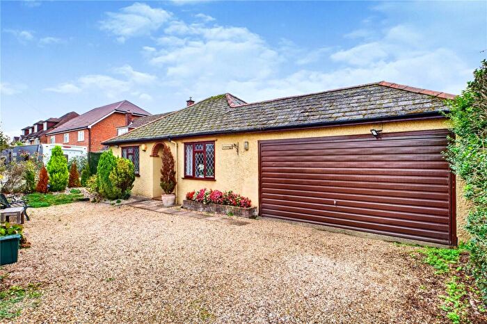 3 Bedroom Bungalow For Sale In Bath Road, Padworth, Reading, Berkshire, RG7