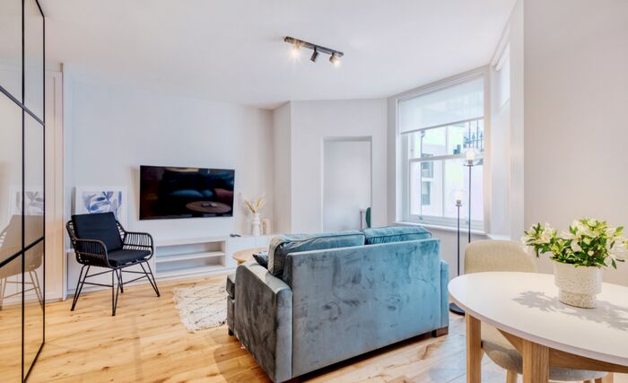 1 Bedroom House To Rent In Coleherne Road Residence Coleherne Road, London, London, SW10