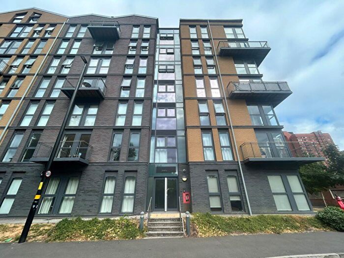 2 Bedroom Apartment To Rent In Communication Row, Birmingham, B15
