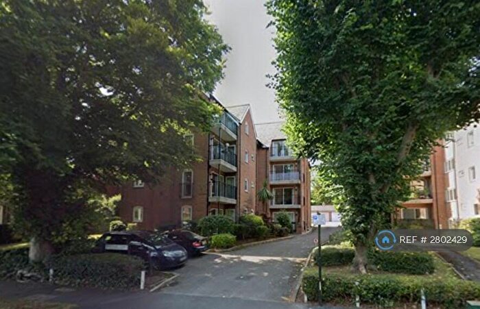 2 Bedroom Flat To Rent In Minstead Court, Southampton, SO17