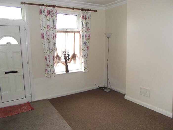 2 Bedroom House To Rent In Gladstone Street, Bobbers Mill, NG7