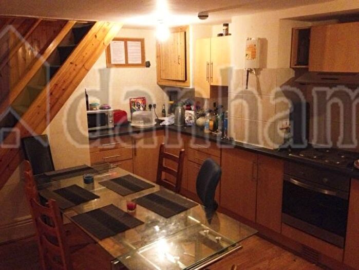 5 Bedroom Property To Rent In St. Annes Road, Headingley, Leeds, LS6