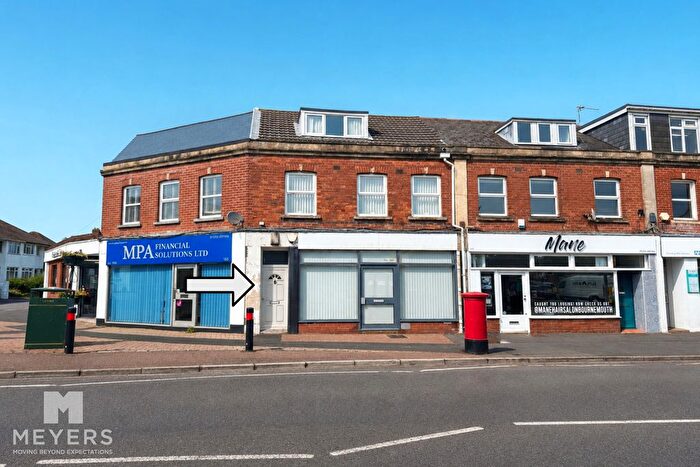 2 Bedroom Maisonette For Sale In Tuckton Road, Bournemouth, BH6