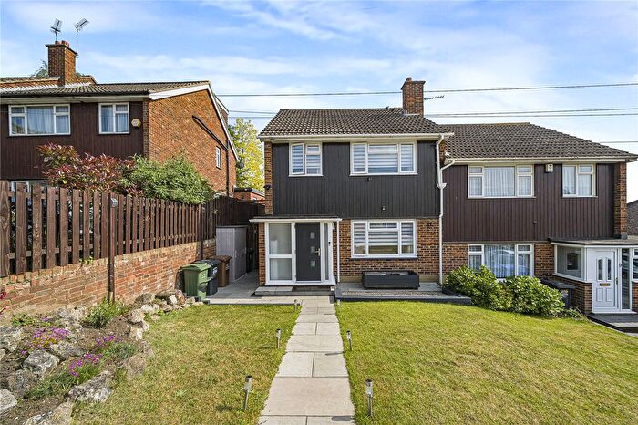 3 Bedroom Semi-Detached House For Sale In Coombfield Drive, Dartford, Kent, DA2