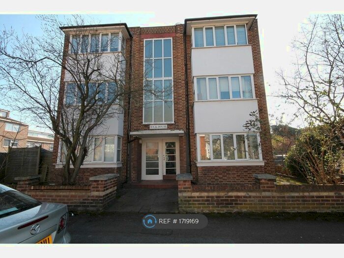 1 Bedroom Flat To Rent In Wick House, Hampton Wick, Kingston Upon Thames, KT1