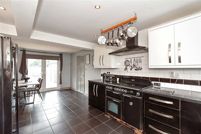 4 Bedroom Detached House For Sale In Marden Avenue, Chichester, West Sussex, PO19