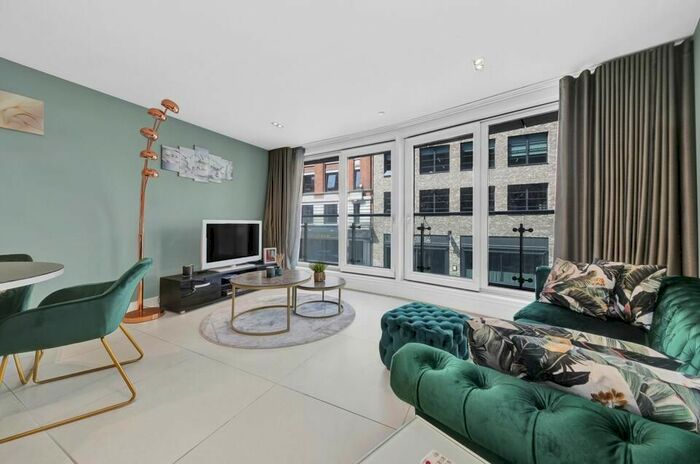 2 Bedroom Flat To Rent In City Road, London, EC1Y