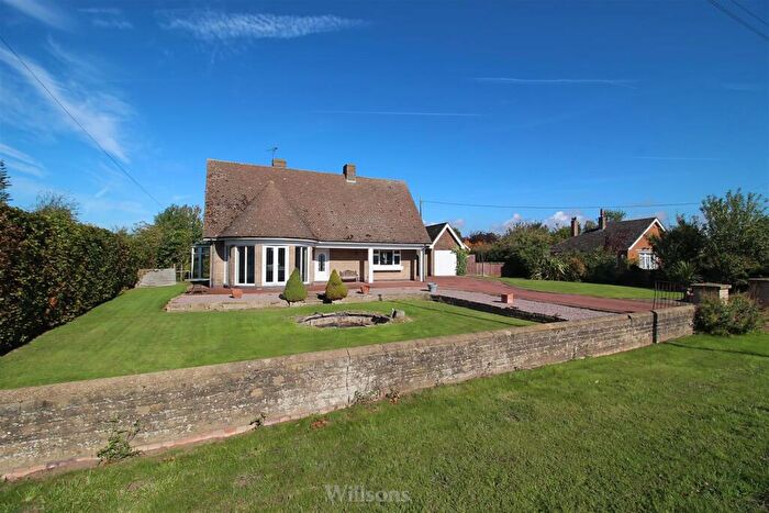 3 Bedroom Detached Bungalow For Sale In Main Road, Wrangle, Boston, PE22