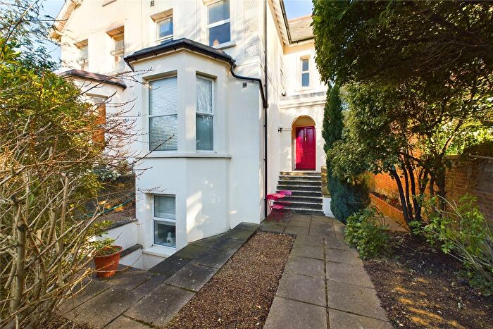 1 Bedroom Flat To Rent In Craufurd Rise, Maidenhead, Berkshire, SL6