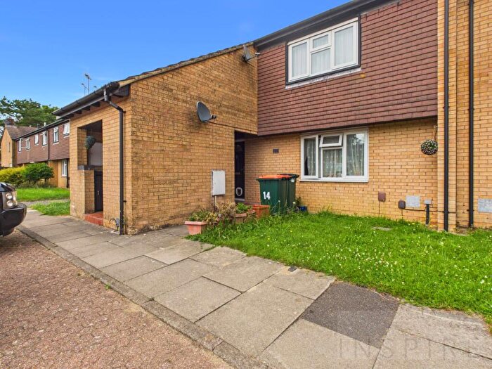 1 Bedroom Maisonette For Sale In Ganymede Court, Crawley, RH11