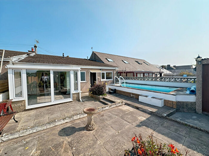 2 Bedroom Bungalow For Sale In Military Road, Pennar, Pembroke Dock, SA72