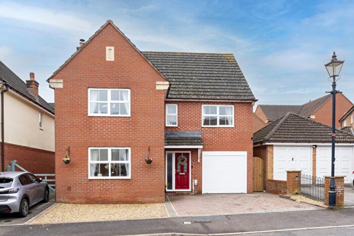 4 Bedroom Detached House For Sale In Poplar Drive, Yeovil, BA21