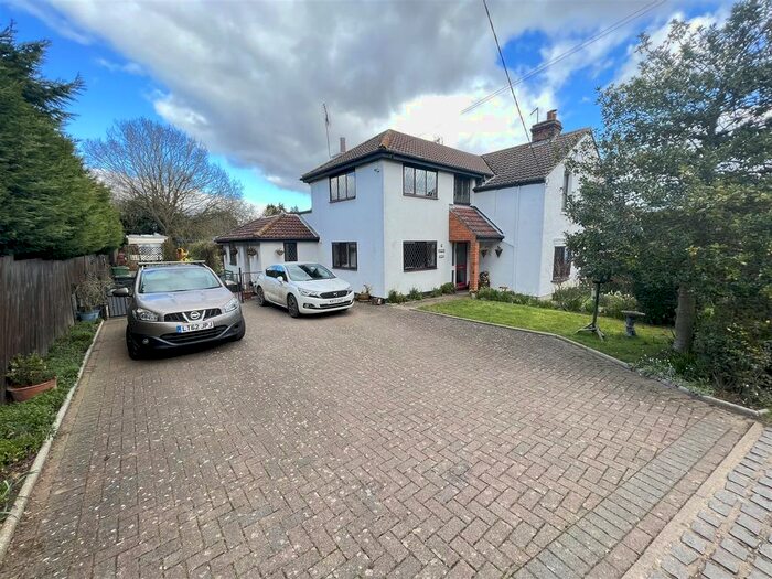 4 Bedroom Semi-Detached House For Sale In Spring Elms Lane, Little Baddow, Chelmsford, CM3