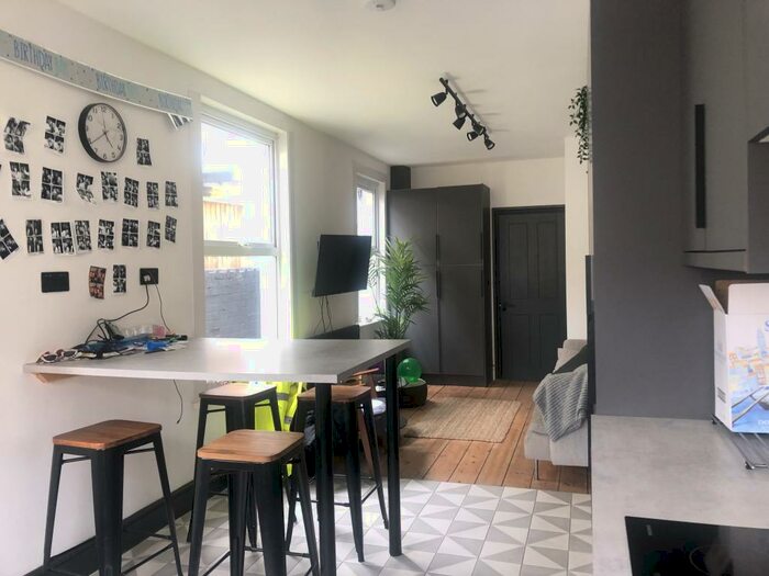 1 Bedroom House To Rent In House Share, Belmont Road, Brisligton, BS4