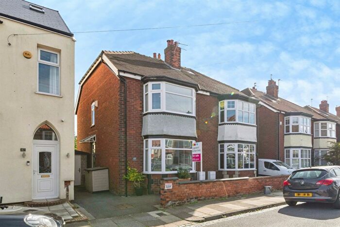 3 Bedroom Semi-Detached House For Sale In Belmont Gardens, Hartlepool, TS26