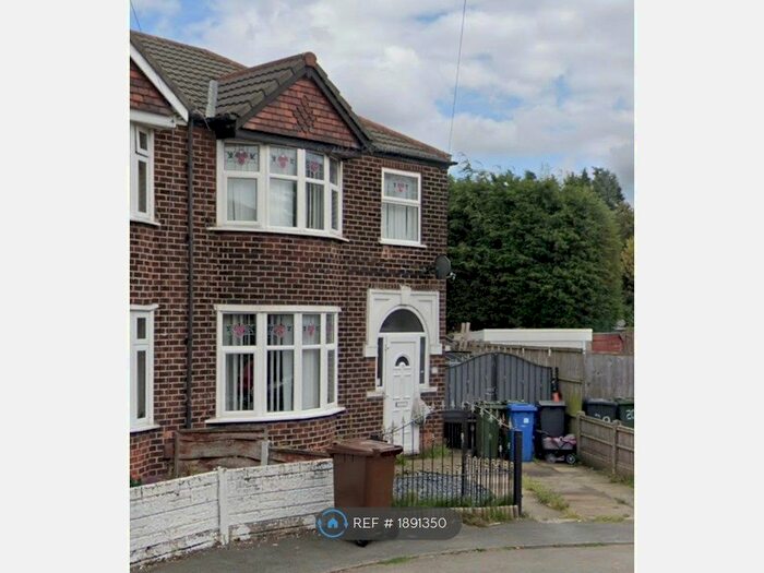 3 Bedroom Semi-Detached House To Rent In Moorland Ave, Manchester, M43