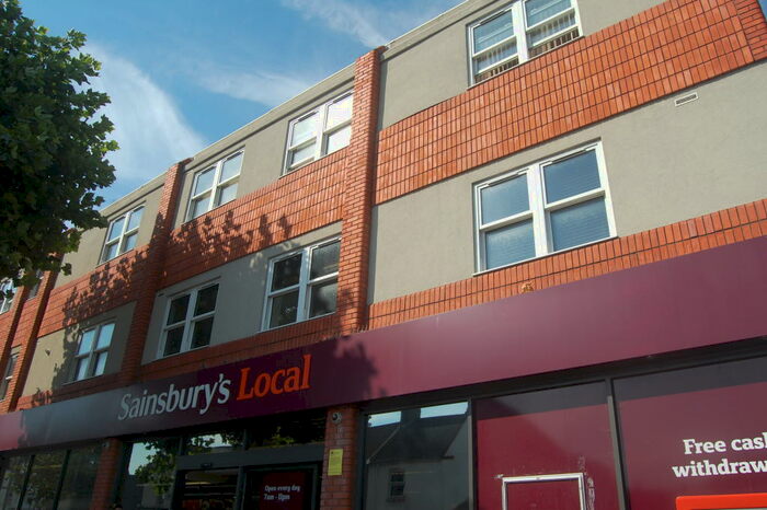 2 Bedroom Flat To Rent In Seaside, Eastbourne, BN21