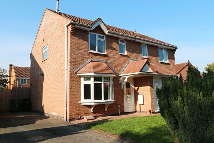3 Bedroom Semi Detached House To Rent In Abingdon Drive, Belmont, Hereford, HR2