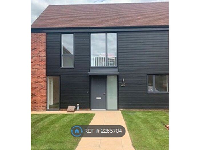 3 Bedroom Semi-Detached House To Rent In St Andrews Drive, Chelmsford, CM3