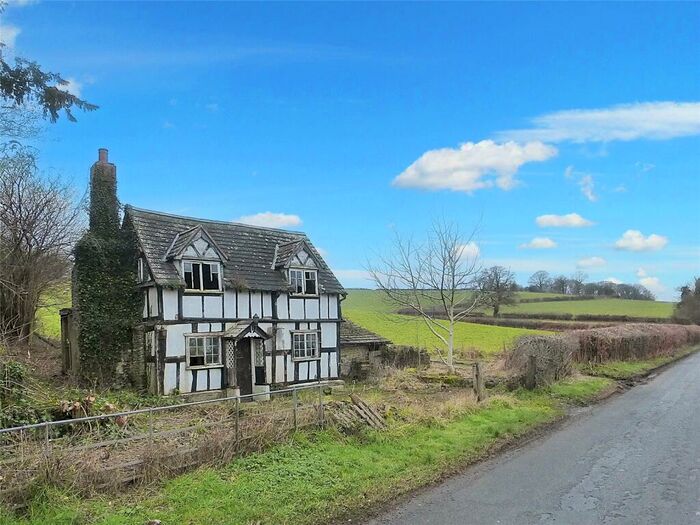 Equestrian Facility For Sale In Titley, Kington, Herefordshire, County, HR5