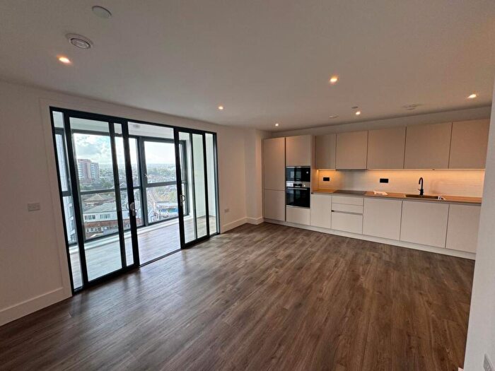 2 Bedroom Apartment To Rent In Pearson Building, London Square, Croydon, CR0