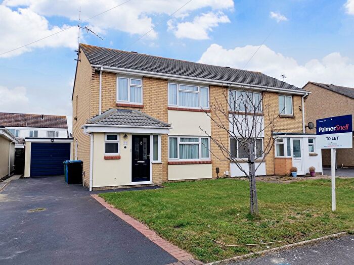 3 Bedroom Property To Rent In Christopher Crescent, Poole, BH15