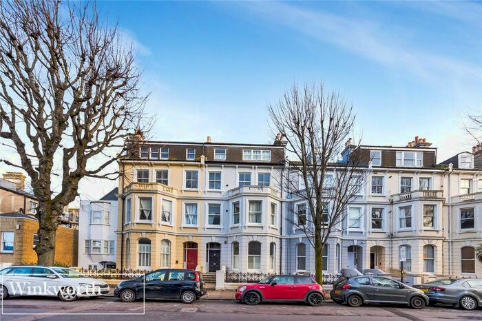 2 Bedroom Flat To Rent In St Aubyns, Hove, East Sussex, BN3
