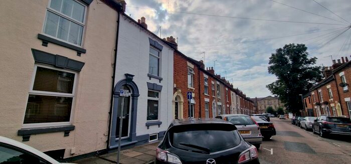 3 Bedroom Terraced House To Rent In Alexandra Road, Northampton, NN1