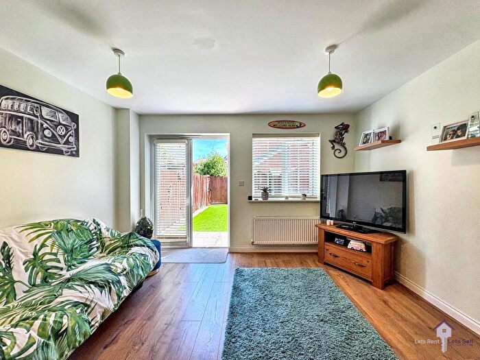 3 Bedroom Terraced House To Rent In Watson Court, Hedge End, SO30