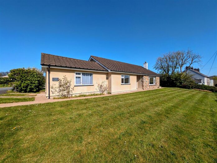 4 Bedroom Detached Bungalow For Sale In Llun-Y-Mynydd, Feidr Pen-Y-Bont, Newport, SA42