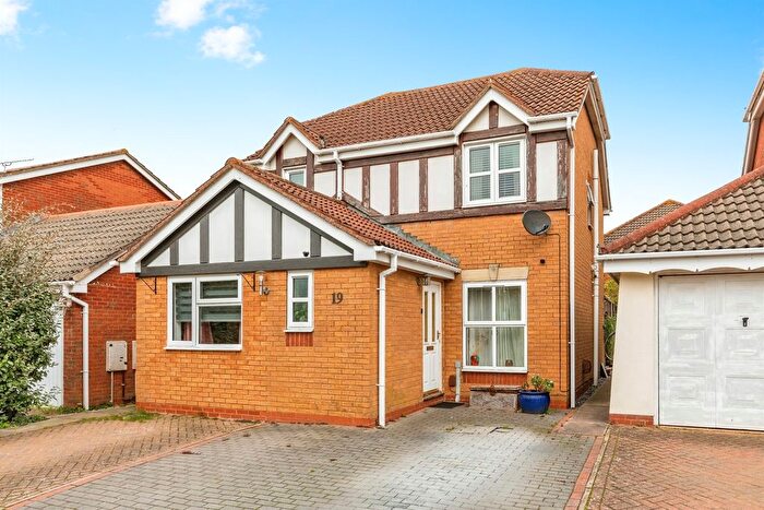 4 Bedroom Detached House For Sale In Copymoor Close, Wootton, Northampton, NN4