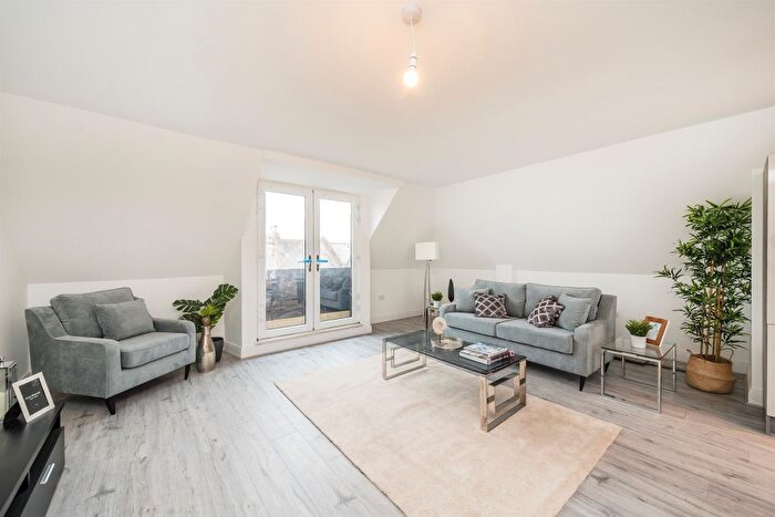 2 Bedroom Flat For Sale In Hartfield Road, London, SW19