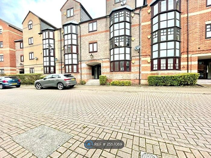 1 Bedroom Flat To Rent In Maltings Place, Reading, RG1