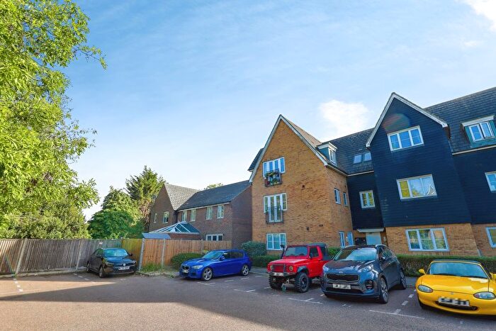 2 Bedroom Flat For Sale In Searchlight Heights, Chattenden, Rochester, Kent, ME3