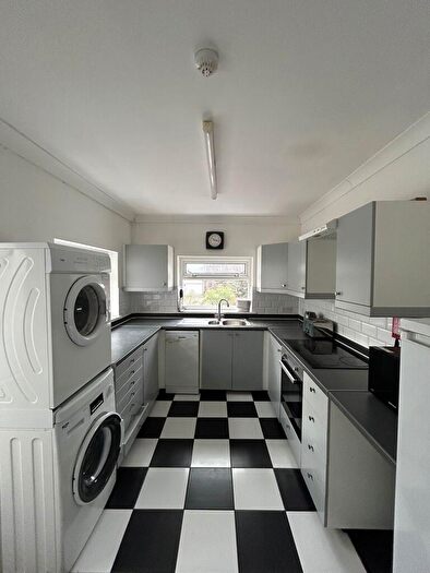 5 Bedroom Terraced House To Rent In St Helens Avenue, Swansea, SA1