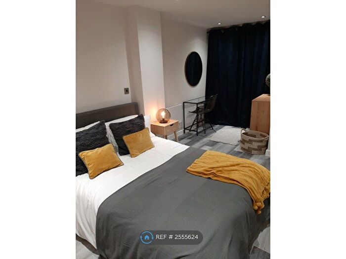 1 Bedroom Flat To Rent In The Interchange, Birmingham, B26