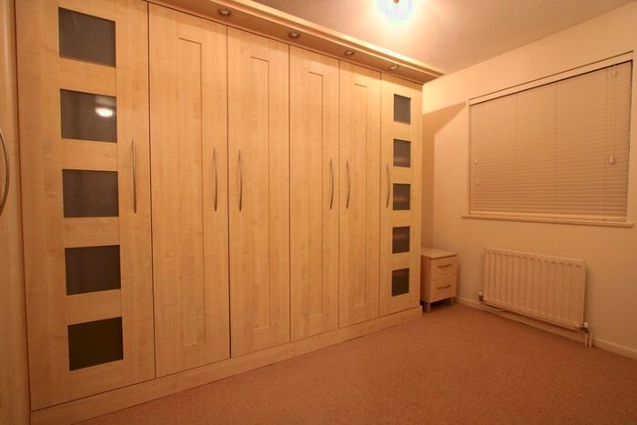 3 Bedroom Terraced House To Rent In Tanglewood Way, Feltham, TW13