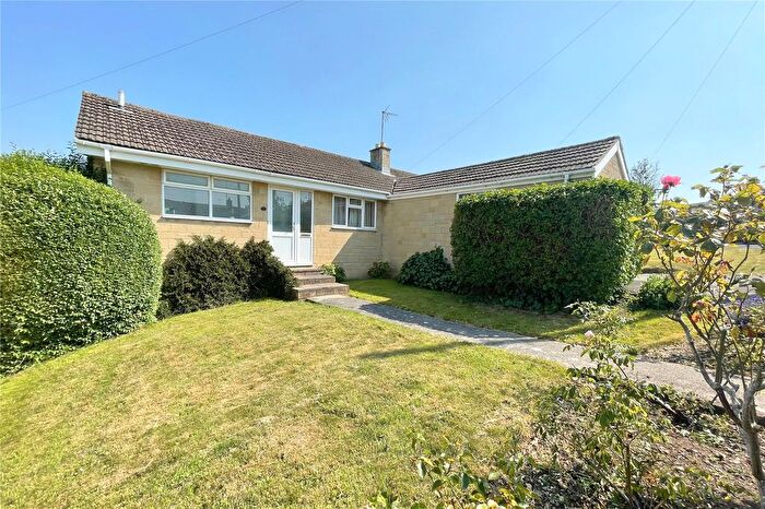 3 Bedroom Bungalow For Sale In Leigh Park Road, Bradford-On-Avon, BA15