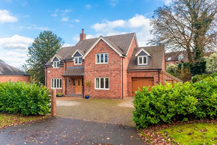 5 Bedroom Detached House For Sale In New Road, Norton Lindsey, Warwick, CV35