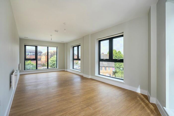 2 Bedroom Flat To Rent In Bartholomew Street, Newbury, RG14