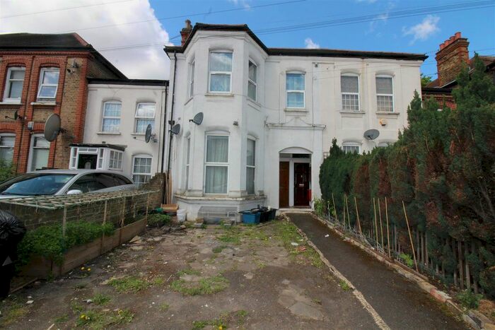 1 Bedroom Flat To Rent In Eastwood Road, Goodmayes, Ilford, IG3