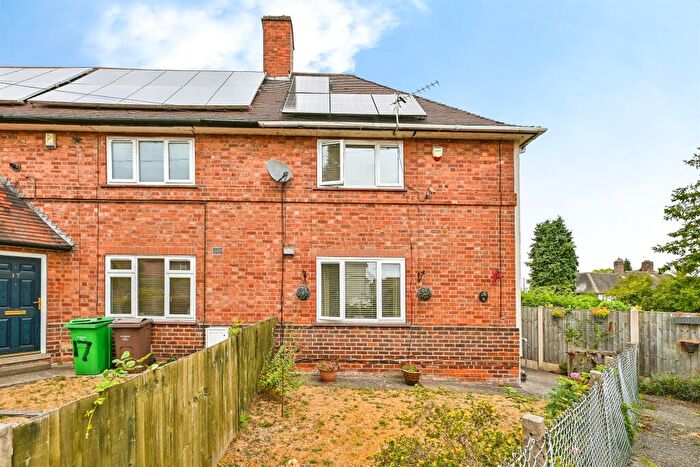 3 Bedroom End Of Terrace House For Sale In Arklow Close, Nottingham, NG8
